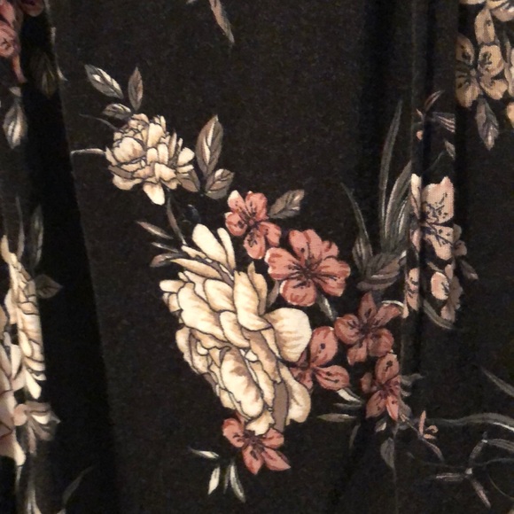 Flower blouse - Picture 2 of 5